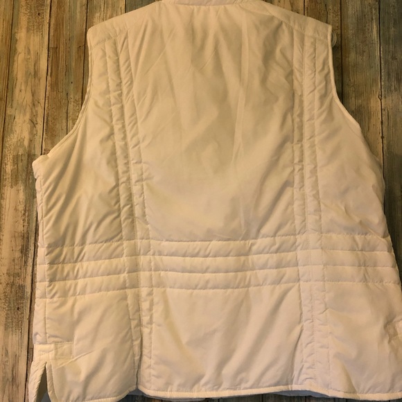 NWOT Light Puffy Vest - Picture 5 of 5